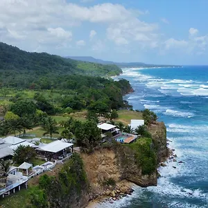 The Sea Cliff & Hotel